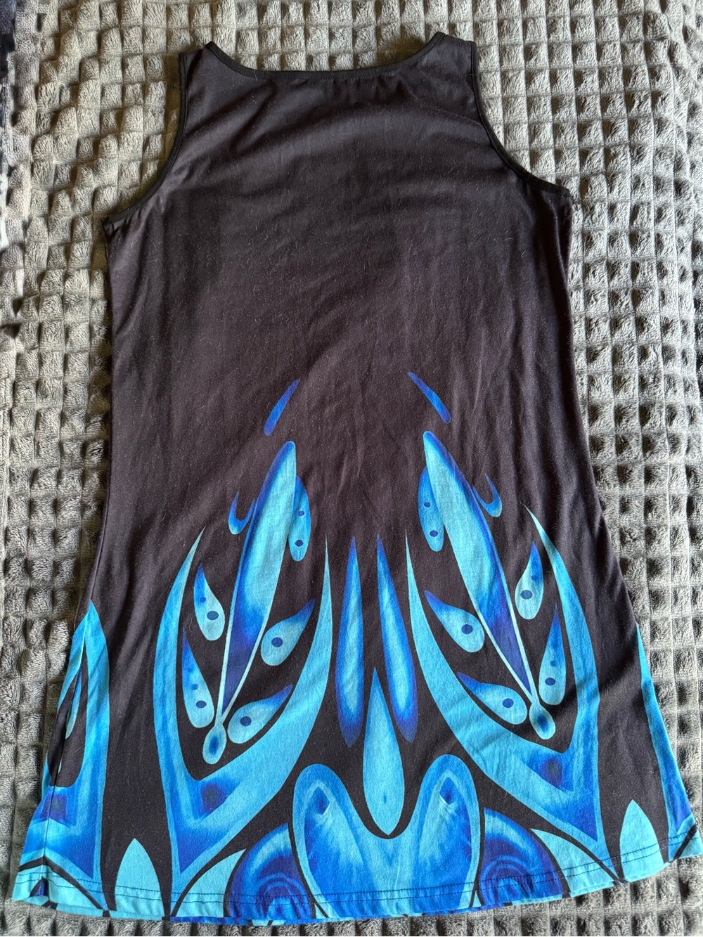NWOT Large Black Tank Dress with Bold Blue Graphic Flame Print Silver Tone Charm
